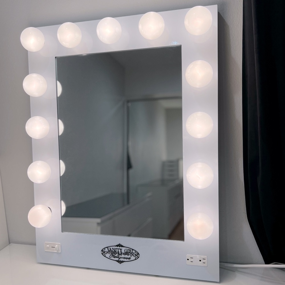 White Vanity Girl Mirror With Lights Hollywood globe Lights